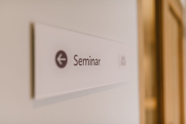 Seminar-Schild