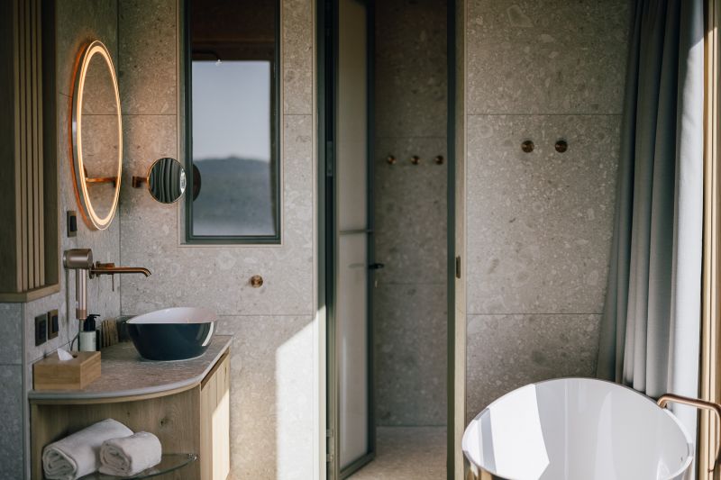 Blick auf das Badezimmer im Apartment SeeLuft