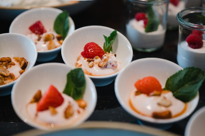 Dessertcreme mit Erdebeeren