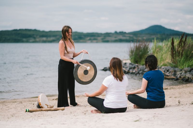 Qi-Gong Einheit auf dem Sportsrand